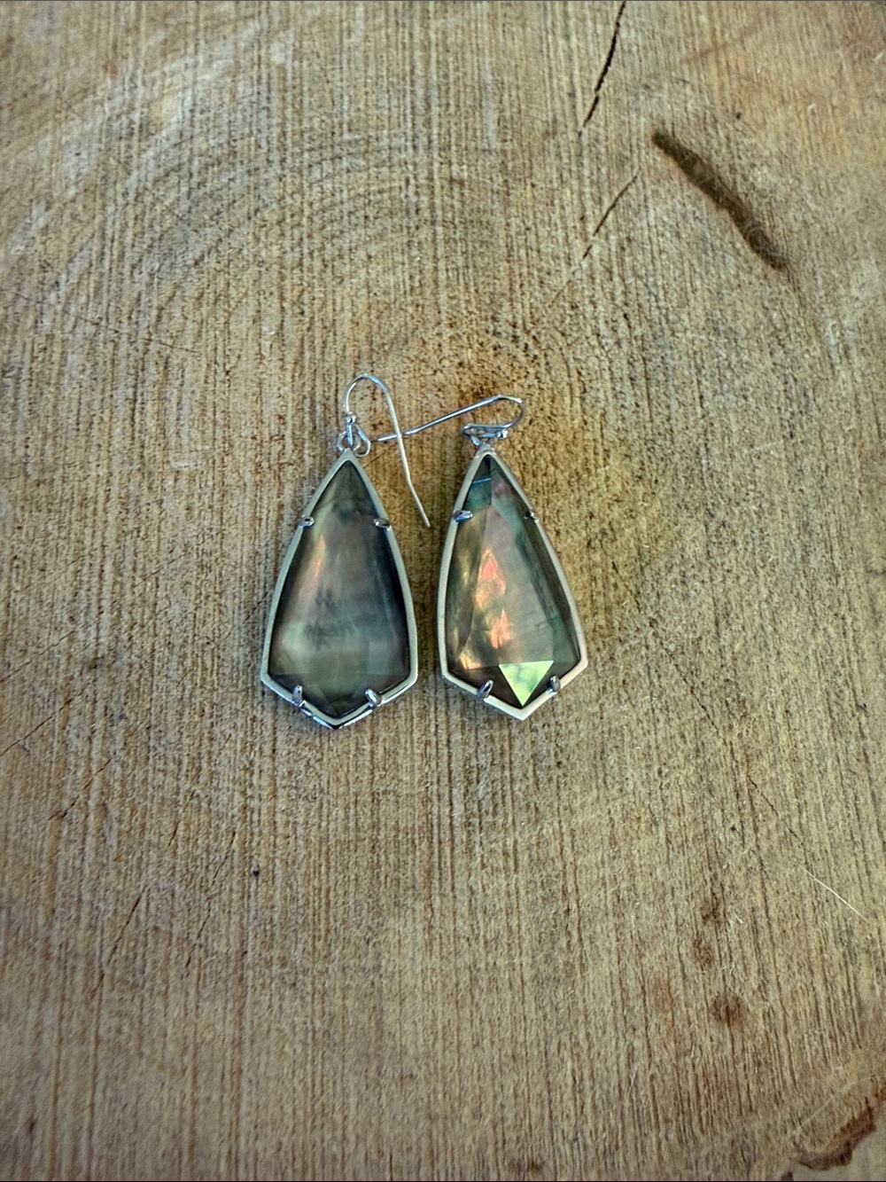 Kendra Scott Iridescent Abalone Teardrop Earrings - Green & Pink Flash - Picture 3 of 5